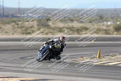 media/Jan-15-2026-Racers Edge (Thu) [[dfebeb70ab]]/3-B Group/Session 2 (Turn 11)/